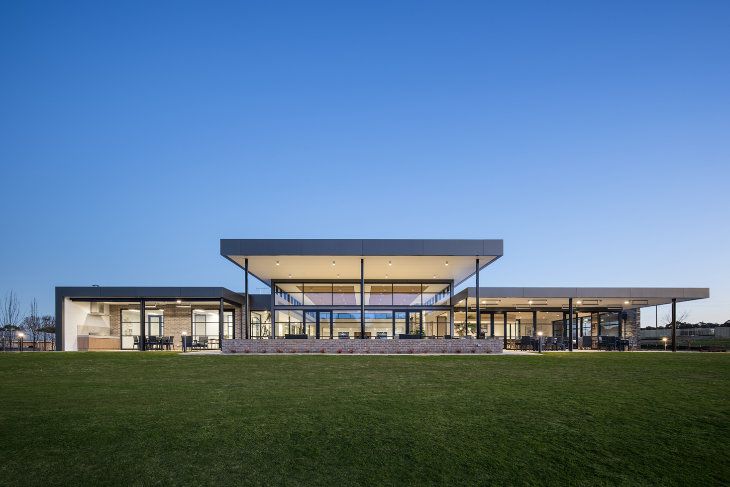 Oakfield_rise_community_centre_outdoor