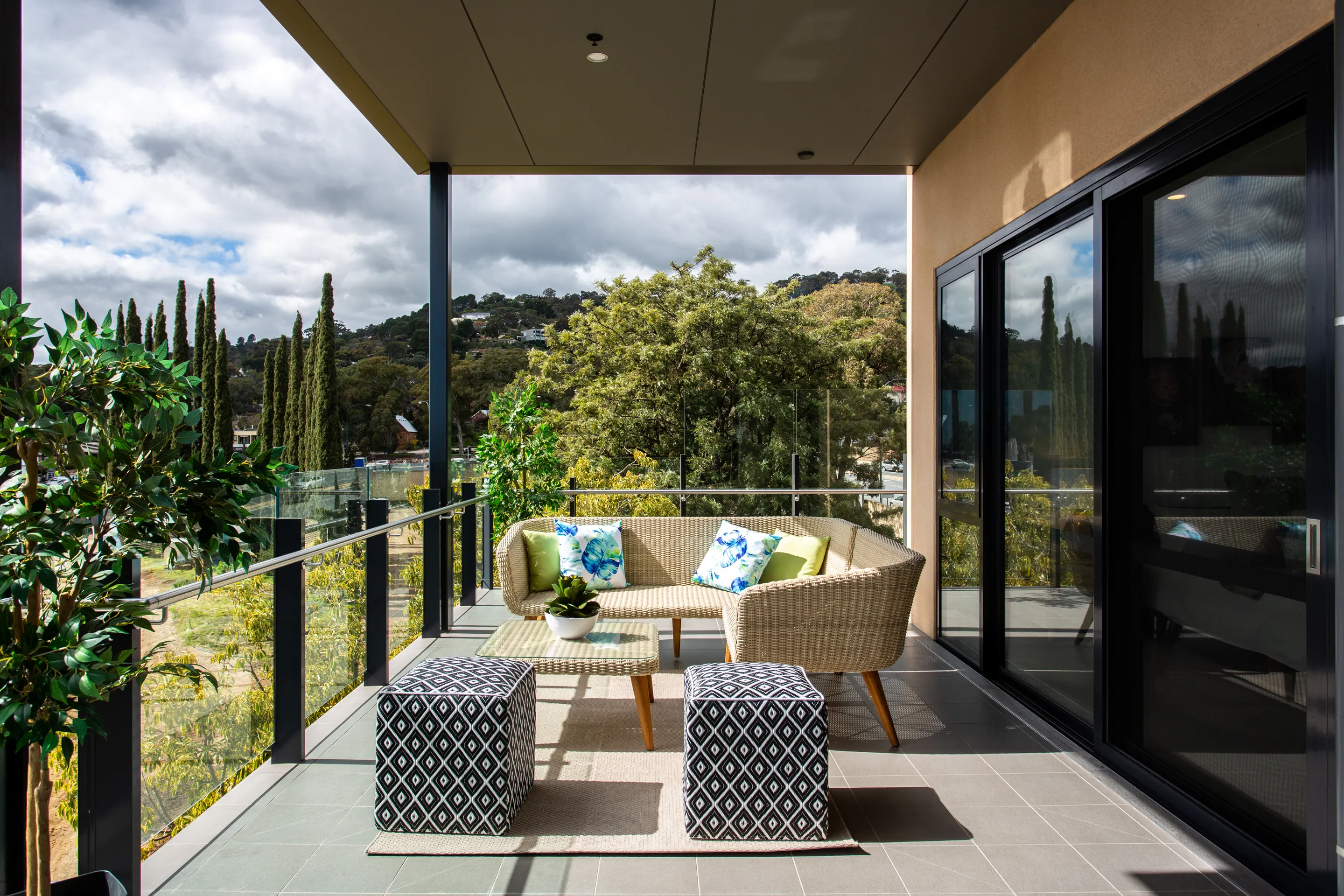 Retirement_Living_Carmelite_Southern_Cross_Care_balcony_views