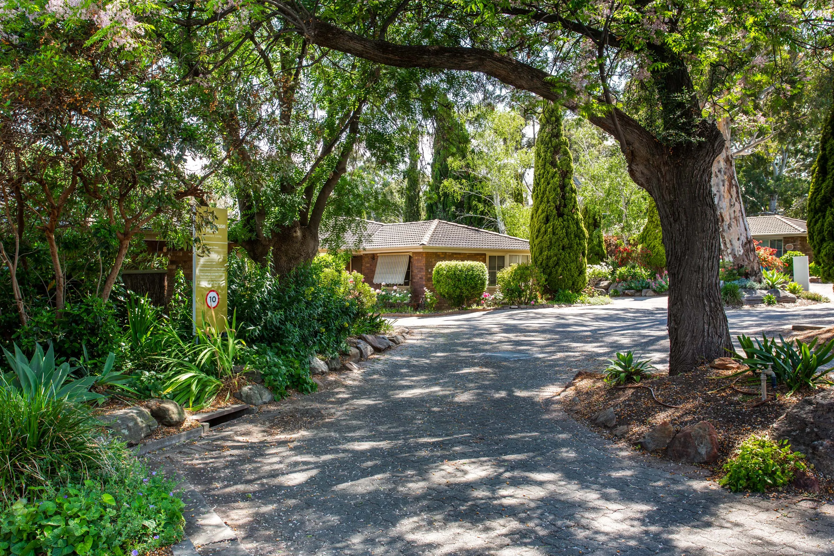 Retirement_Living_Coach_house_Mews_Southern_Cross_Care_drive