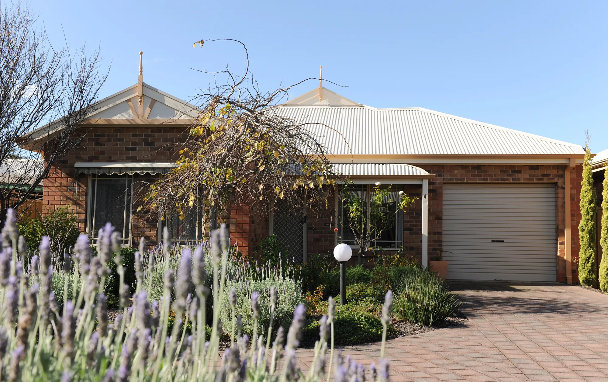 Retirement_Living_McAuley_Mews_Southern_Cross_Care_home