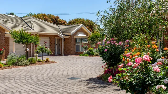 Retirement_Living_Pines_Close_Southern_Cross_Care_Unit-01