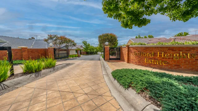 Entry To Bedford Heights Estate Retirement Estate