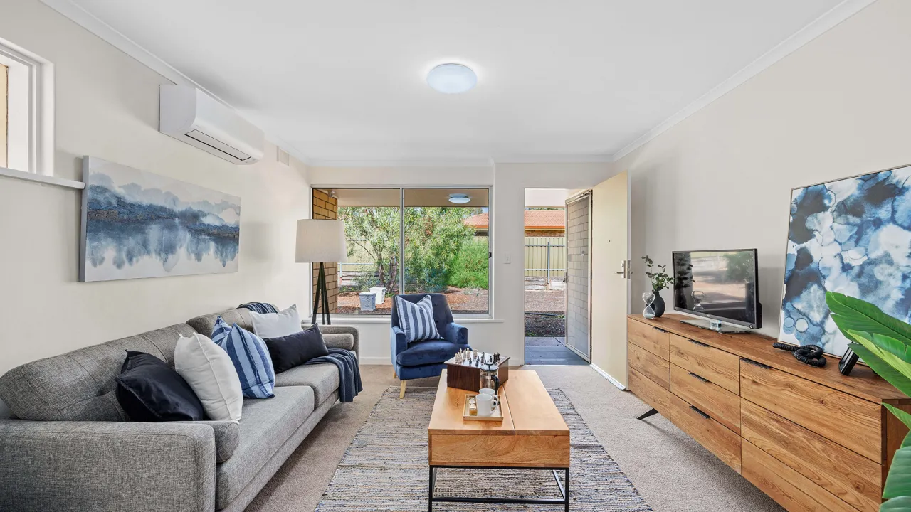 Spacious living in small group