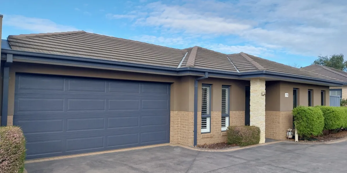 unit 178 frontage