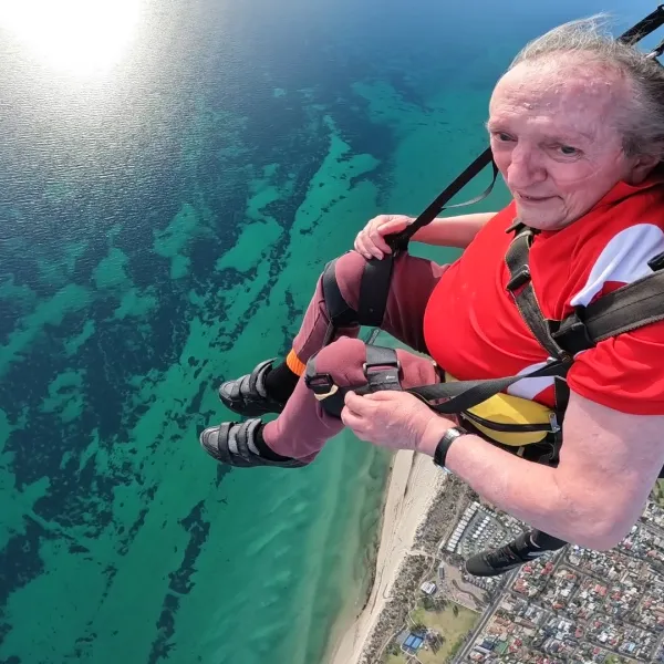 Image for Skydive thrills as Neil takes a 220 kmh ‘free dive’