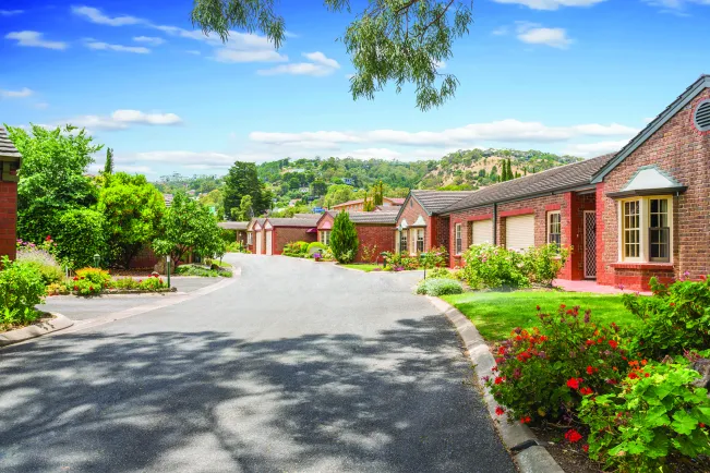 Retirement_Living_Glenwoodley_Estate_Southern_Cross_Care_drive
