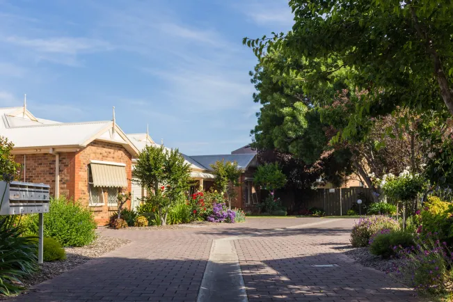 Retirement_Living_McAuley_Mews_Southern_Cross_Care_drive