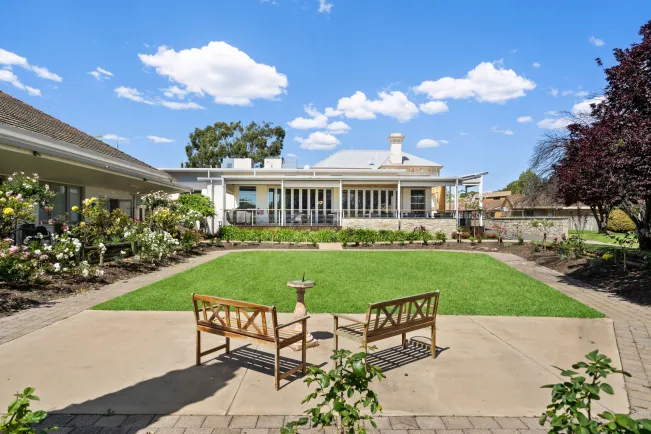 Retirement_Living_The_Pine_Garden_Southern_Cross_Care_1