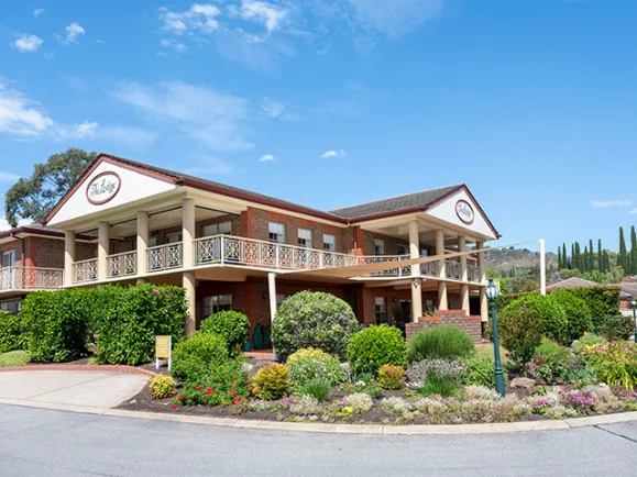 Front Of Glen Woodley Serviced Apartments 640x480