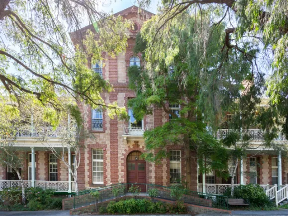 Outside Of Heritage Apartments 
